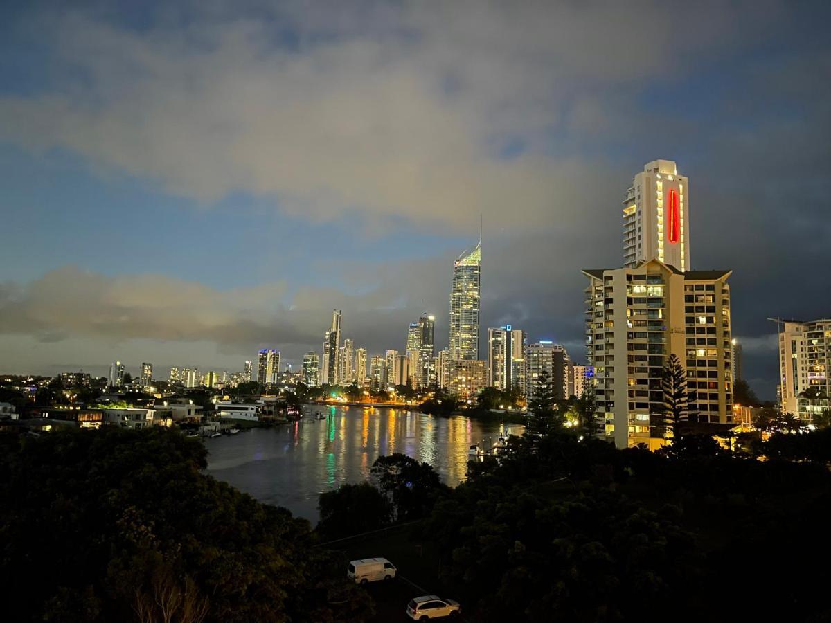 Serenity Surfers Paradise Голд-Кост Экстерьер фото