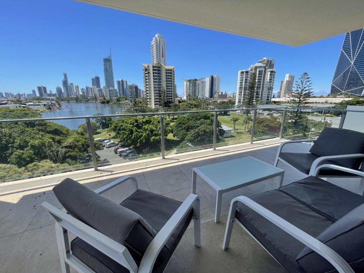 Serenity Surfers Paradise Голд-Кост Экстерьер фото